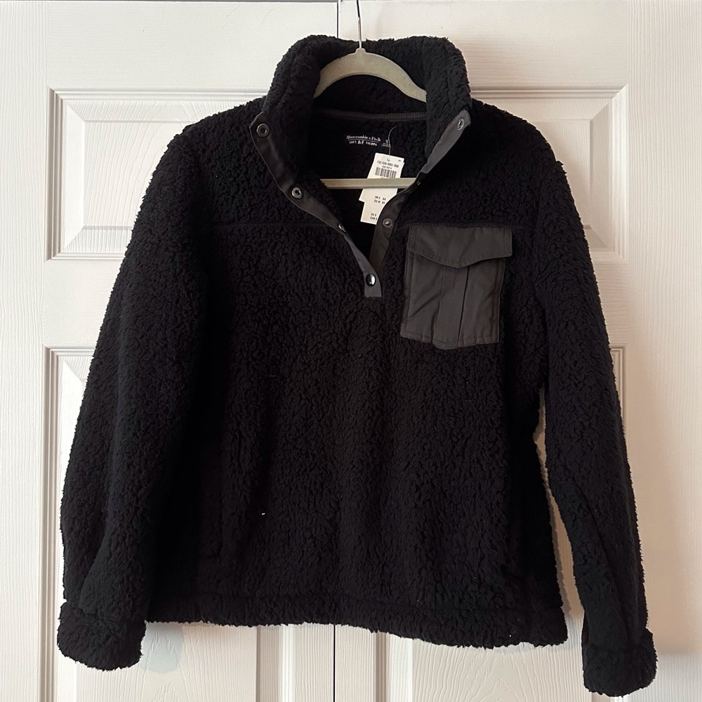 NWT Abercrombie & Fitch Sherpa pullover size small
